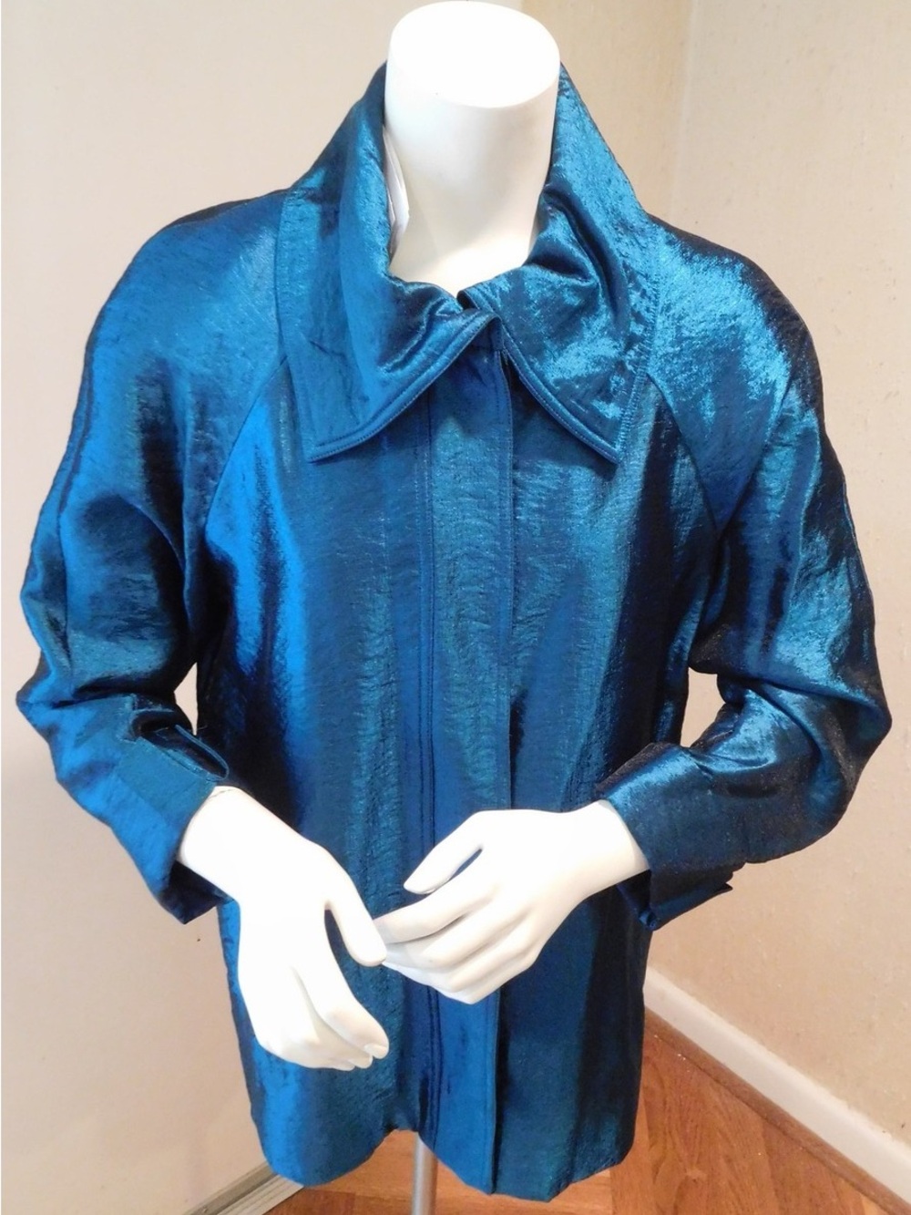 Chico's Lustrous Teal Blue Jacket Coat size 1 like new
